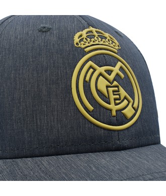 Gorra Fútbol Real Madrid Escudo En Relieve Color Gris